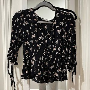 EUC A&F Quarter Sleeve Tie Floral Blouse